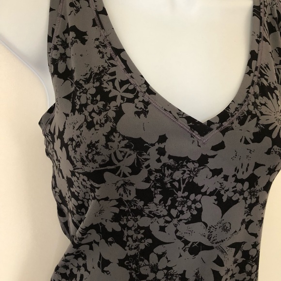 NWT LULULEMON All you do Tank” Sz 10 - Picture 3 of 5
